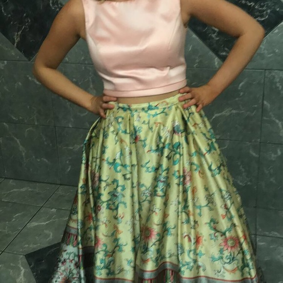 Sherri hill prom dress - Picture 2 of 5